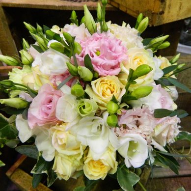 Букет С9689 - Салон цветов Сеть флористических мастерских Цветы Элита